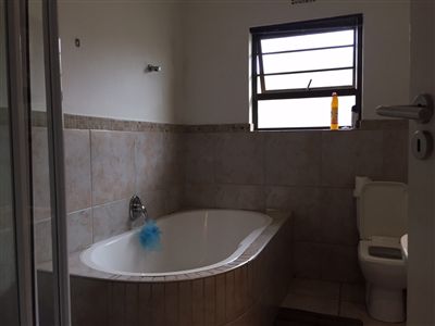 To Let 3 Bedroom Property for Rent in Greenfields Eastern Cape